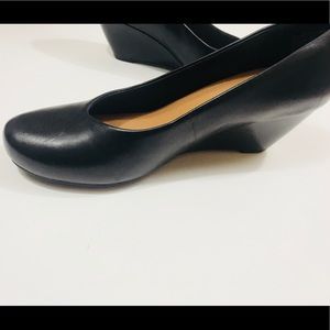 Clarks Artisan leather black Wedge heel